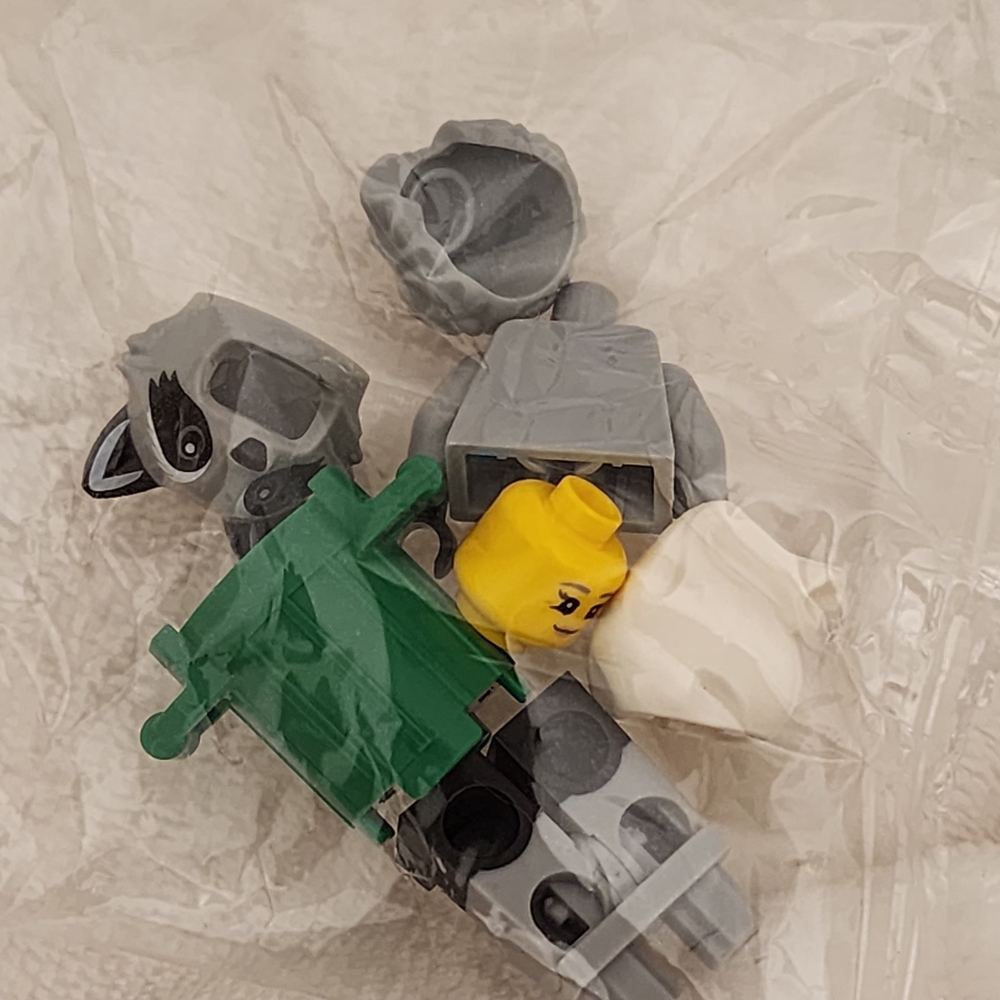 LEGO Minifigure Racoon